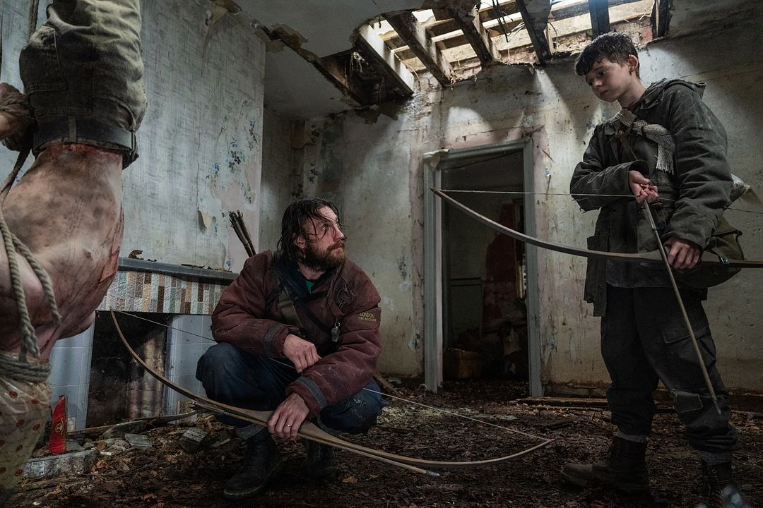 28 Yıl Sonra : Fotoğraf Aaron Taylor-Johnson, Alfie Williams