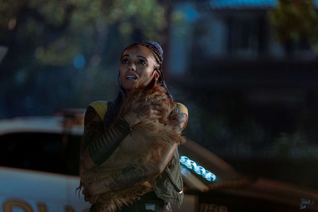 Ruhlar Bölgesi: Aramızdalar : Fotoğraf Maisie Richardson-Sellers