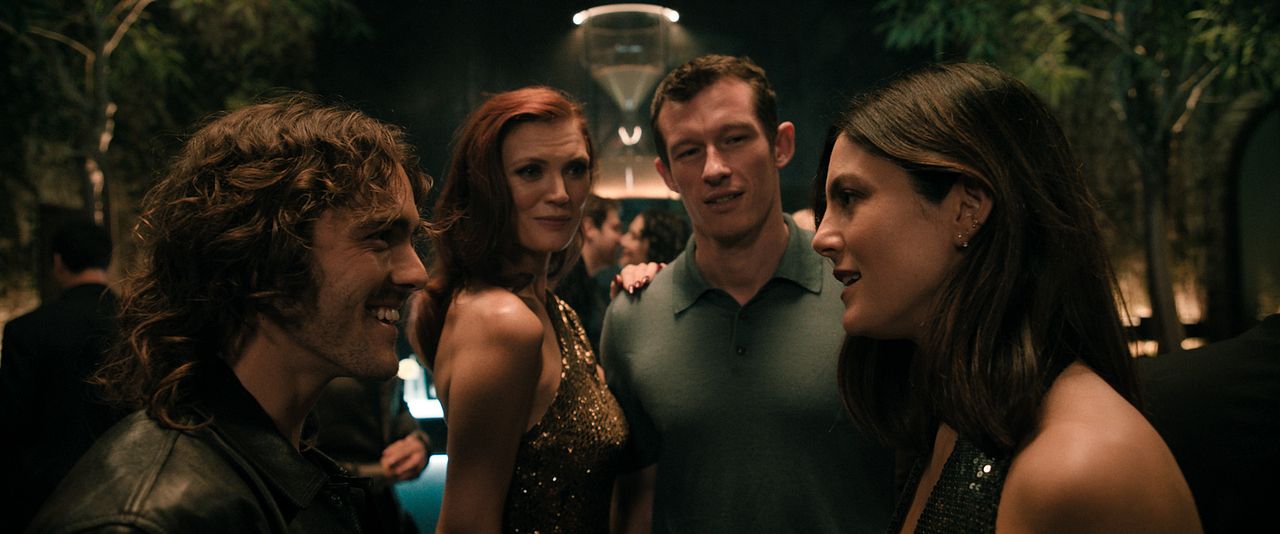  Sadece Bir Gece : Fotoğraf Charlie Gillespie, Ella Loudon, Monica Barbaro, Callum Turner