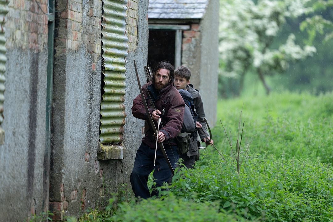 28 Yıl Sonra : Fotoğraf Alfie Williams, Aaron Taylor-Johnson