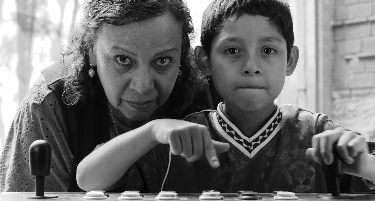 Moscas : Fotoğraf Bastian Escobar, Teresita Sánchez