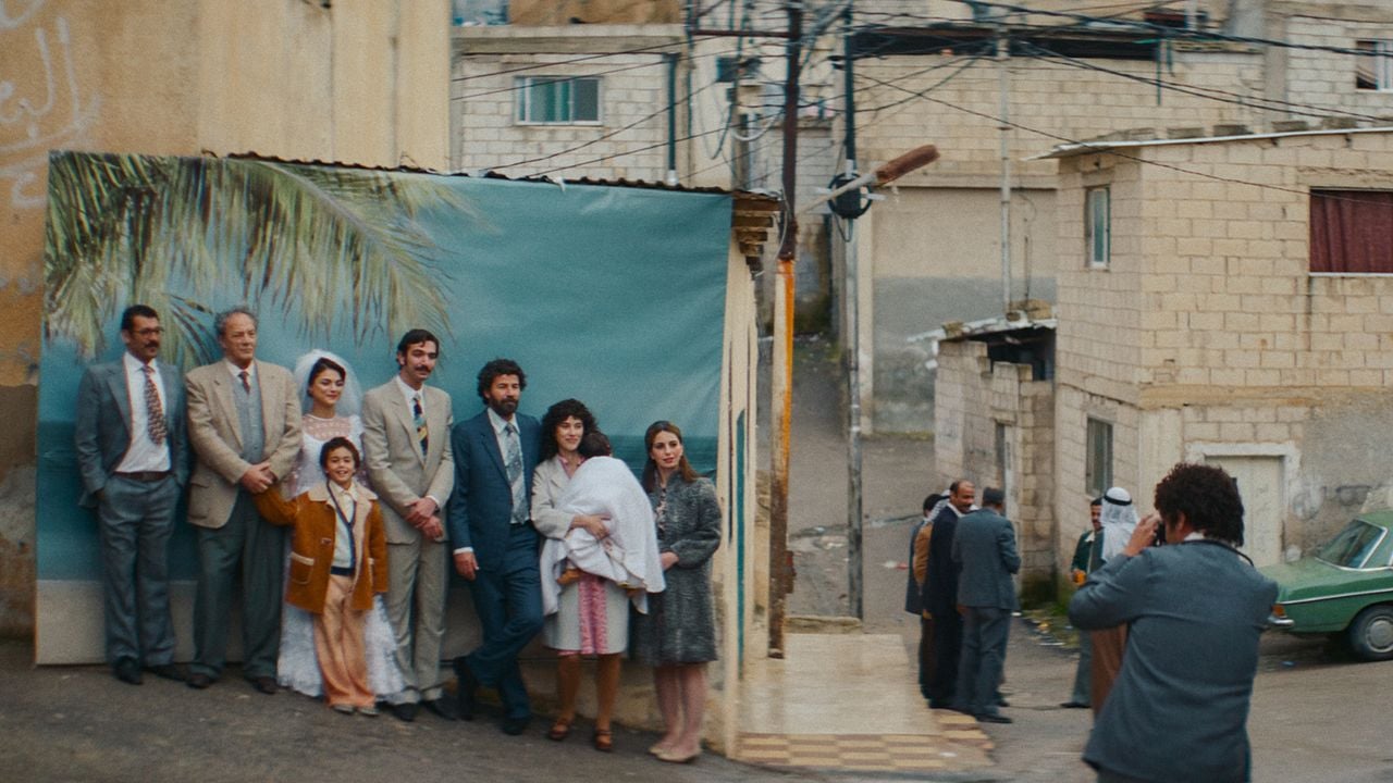Senden Geriye Kalan : Fotoğraf Salah Aldeen Mai, Sanad Alkabarete, Saleh Bakri, Cherien Dabis
