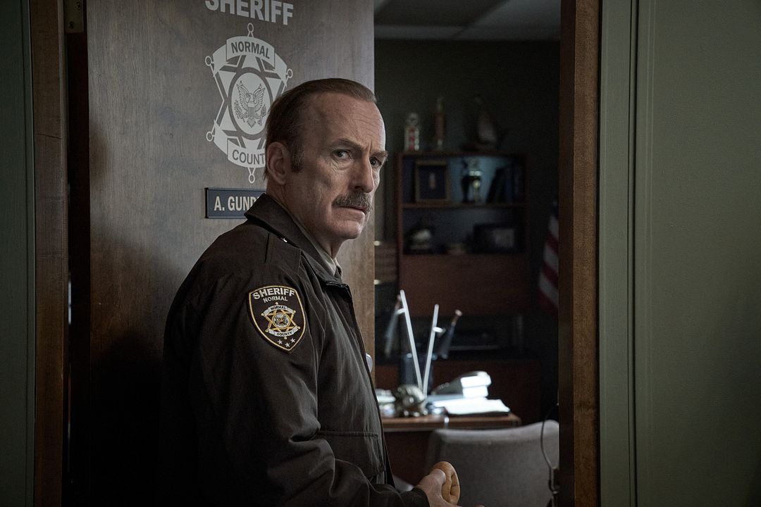 Normal : Fotoğraf Bob Odenkirk