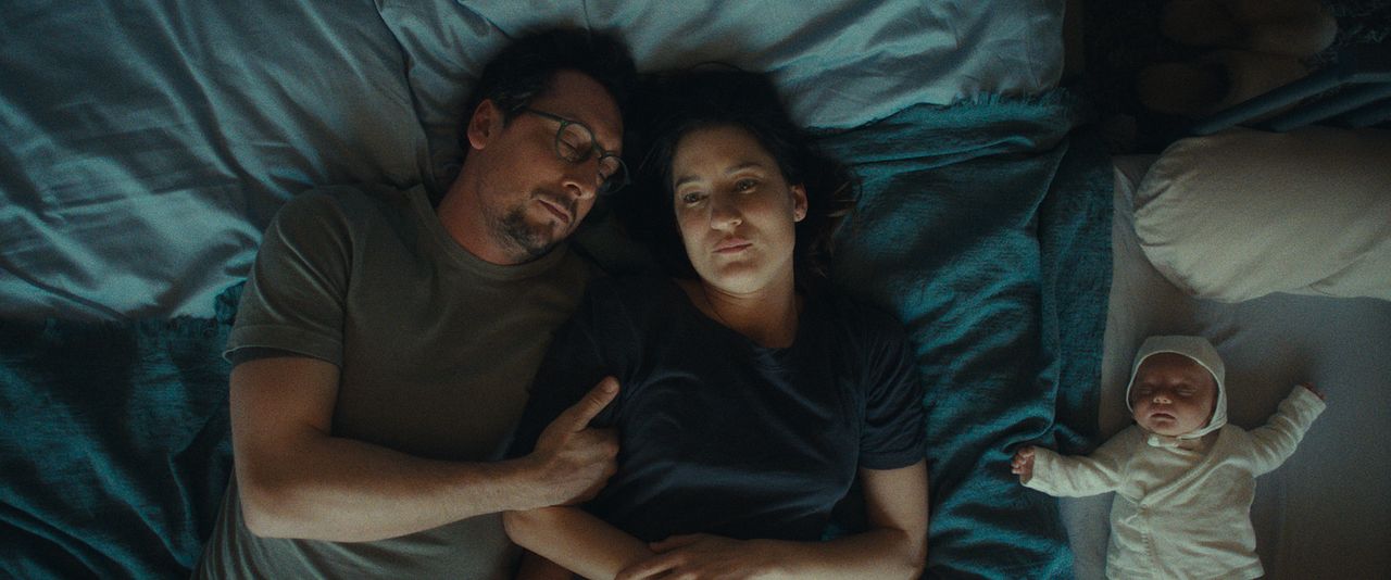 Mother's Baby : Fotoğraf Hans Löw, Marie Leuenberger