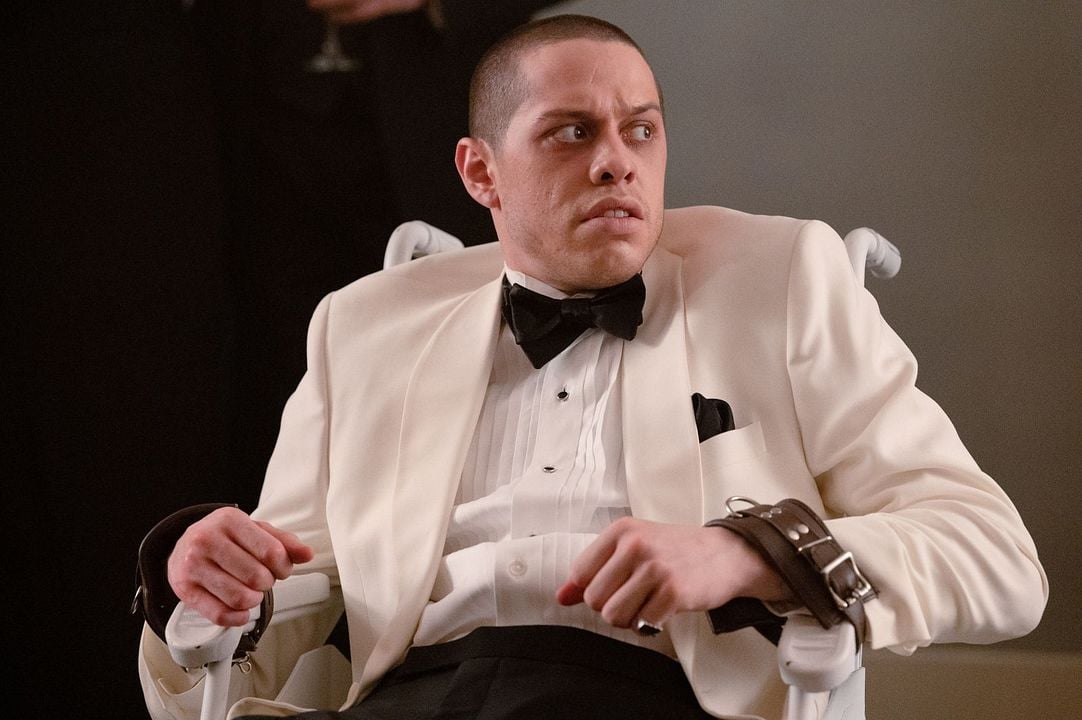 The Home : Fotoğraf Pete Davidson