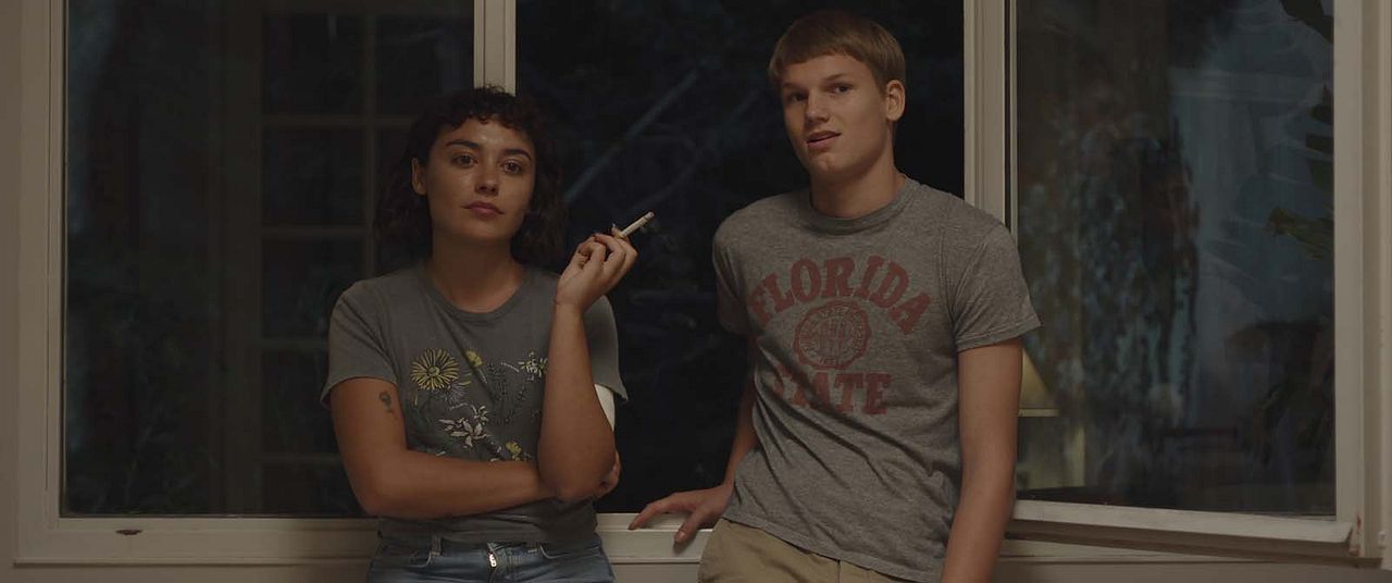 Leziz : Fotoğraf Caspar Hoffmann, Carla Díaz (II)