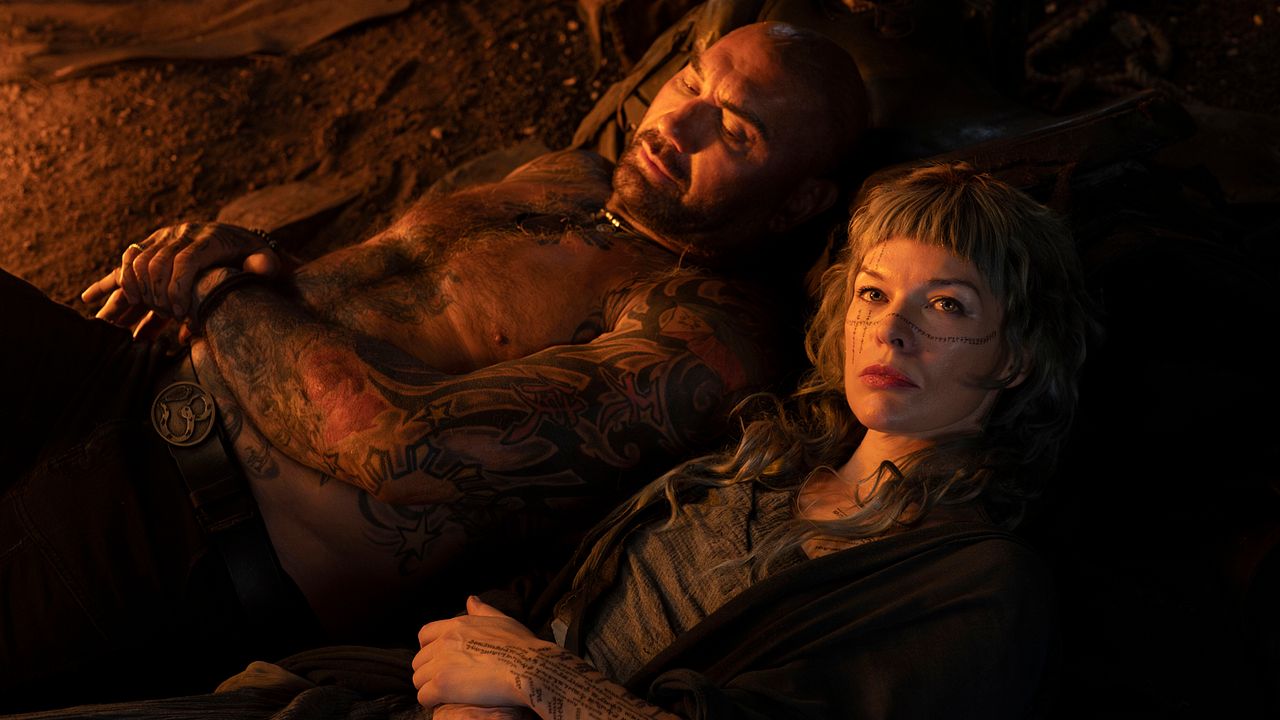 Kayıp Dünya : Fotoğraf Milla Jovovich, Dave Bautista