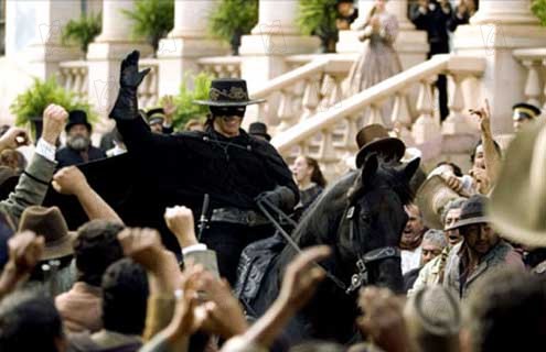 Zorro Efsanesi : Fotoğraf Martin Campbell, Antonio Banderas