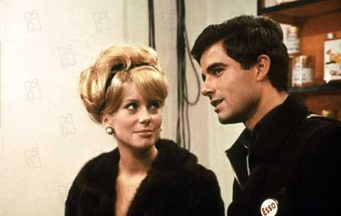 Cherbourg Şemsiyeleri : Fotoğraf Jacques Demy, Nino Castelnuovo, Catherine Deneuve