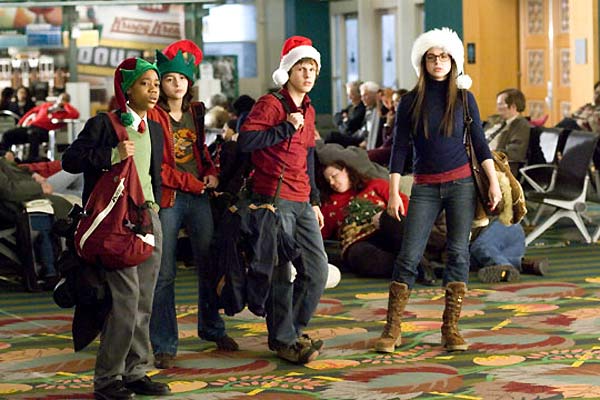 Unaccompanied Minors : Fotoğraf Dyllan Christopher, Tyler James Williams, Quinn Shephard, Gia Mantegna