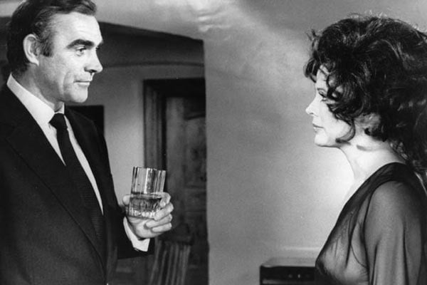 Ölümsüz Elmaslar : Fotoğraf Sean Connery, Jill St John