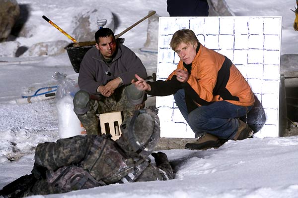 Arslanı Kuzulara : Fotoğraf Robert Redford, Michael Peña