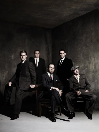 Fotoğraf Rory Cochrane, Alfred Molina, Michael Keaton, Chris O'Donnell, Alessandro Nivola