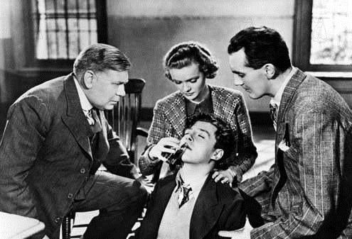 Young and Innocent : Fotoğraf Nova Pilbeam, John Longden, Alfred Hitchcock, Derrick de Marney