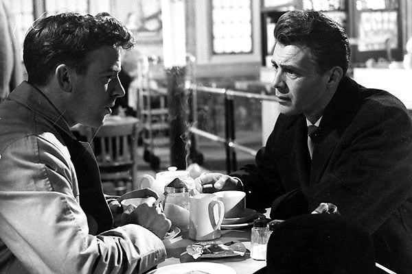 Fotoğraf Dirk Bogarde, Basil Dearden