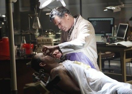 Fotoğraf John Noble