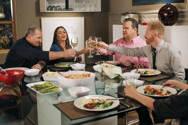 Modern Family : Fotoğraf Jesse Tyler Ferguson, Eric Stonestreet, Sofía Vergara, Ed O'Neill