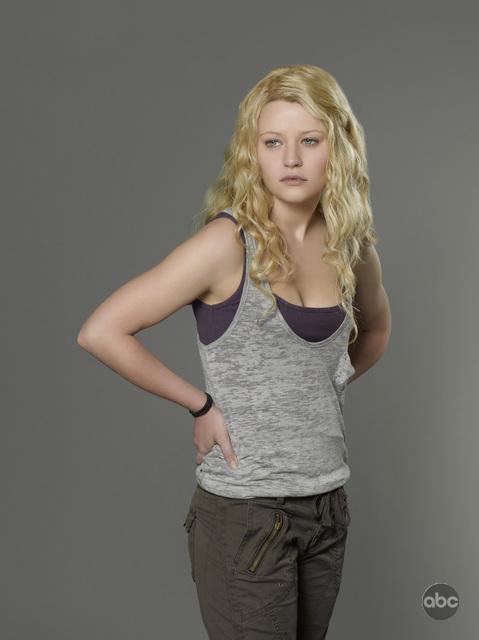 Fotoğraf Emilie de Ravin