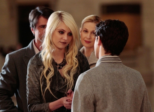Fotoğraf Taylor Momsen, Connor Paolo, Kelly Rutherford, Matthew Settle