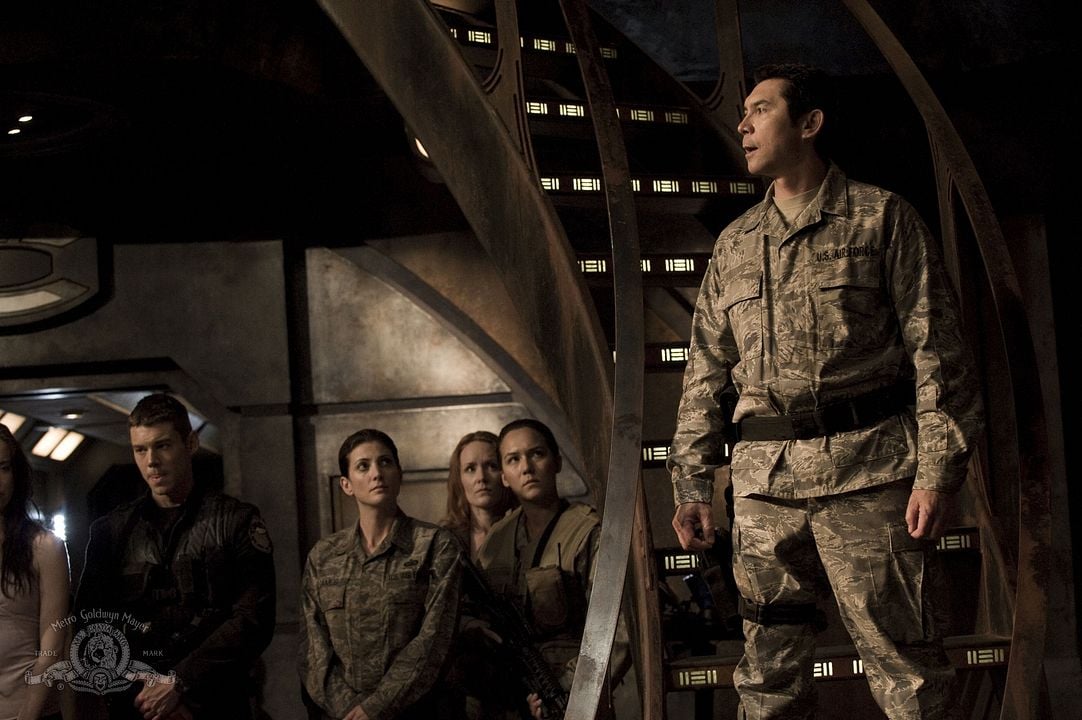 Stargate Universe : Fotoğraf Lou Diamond Phillips