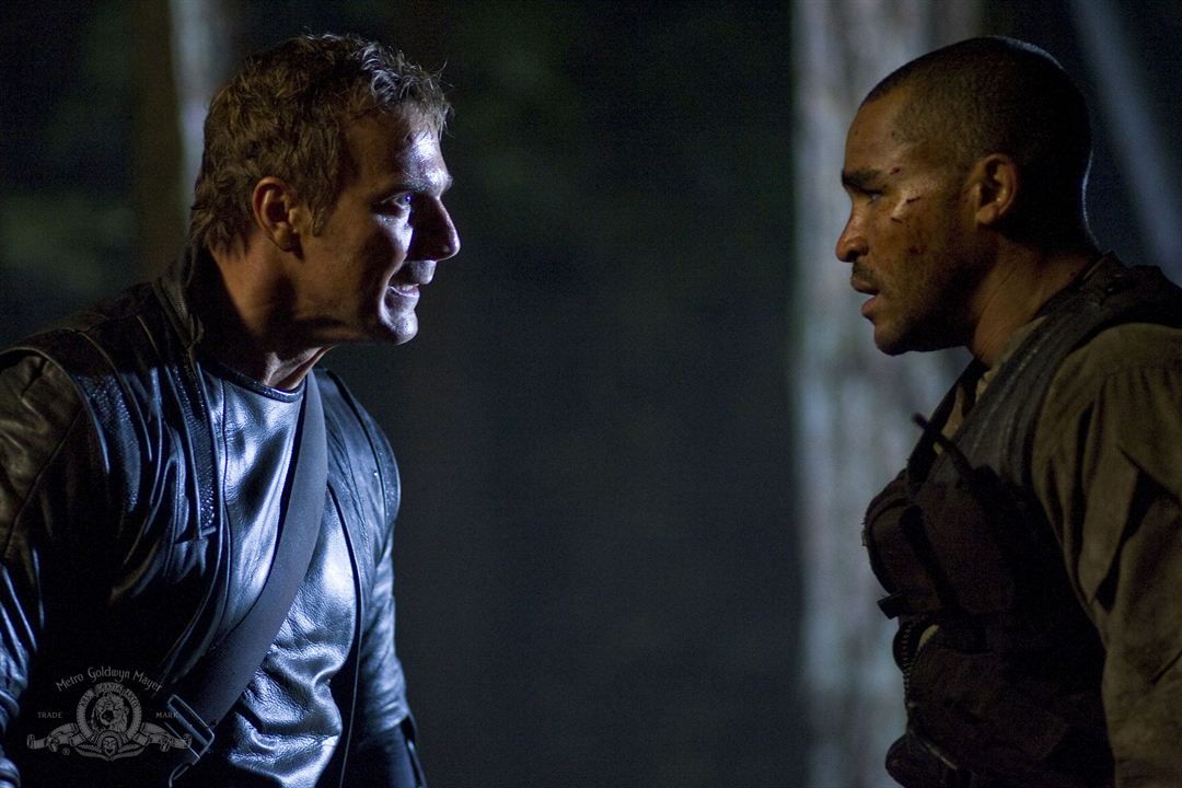 Stargate Universe : Fotoğraf Jamil Walker Smith, Mike Dopud