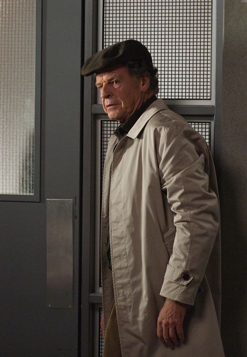 Fringe : Fotoğraf John Noble