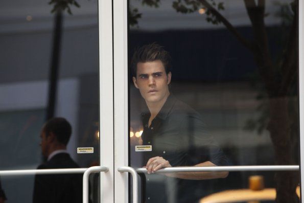 The Vampire Diaries : Fotoğraf Paul Wesley