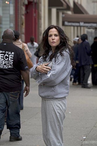 Weeds : Fotoğraf Mary-Louise Parker