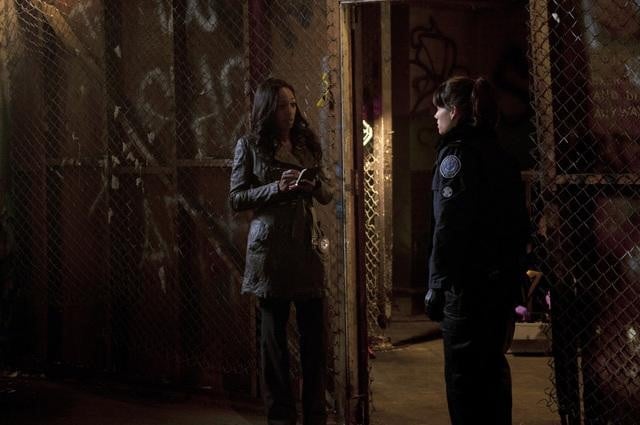 Rookie Blue : Fotoğraf Missy Peregrym, Enuka Okuma