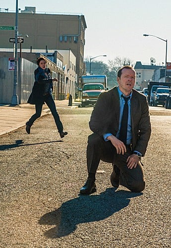 Blue Bloods : Fotoğraf Megan Boone, Donnie Wahlberg