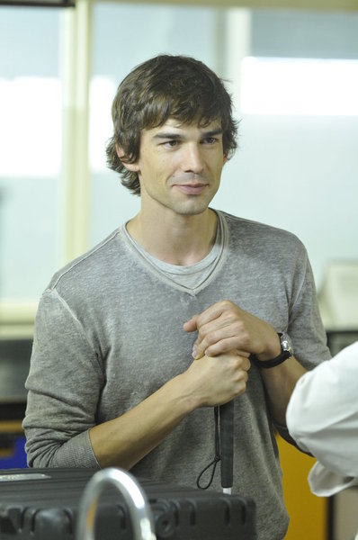 Covert Affairs : Fotoğraf Christopher Gorham