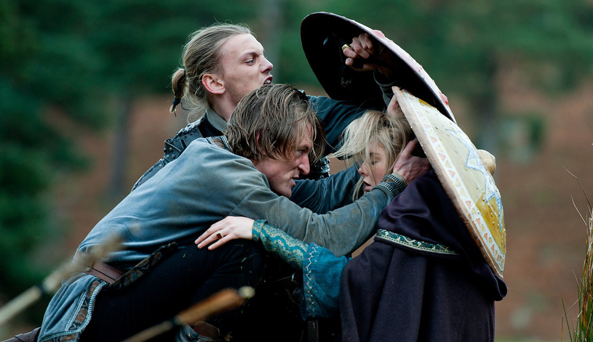 Fotoğraf Philip Winchester, Tamsin Egerton, Jamie Campbell Bower