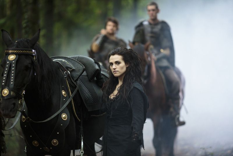 Merlin : Fotoğraf Katie McGrath