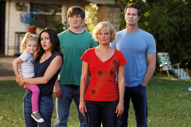 Raising Hope : Fotoğraf Lucas Neff, Baylie Cregut, Shannon Woodward, Garret Dillahunt, Martha Plimpton