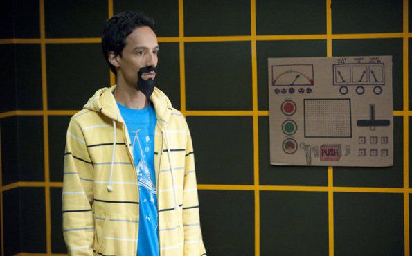 Community : Fotoğraf Danny Pudi