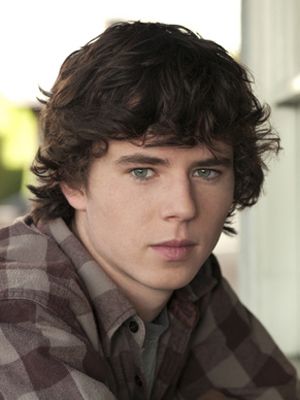 Afiş Charlie McDermott