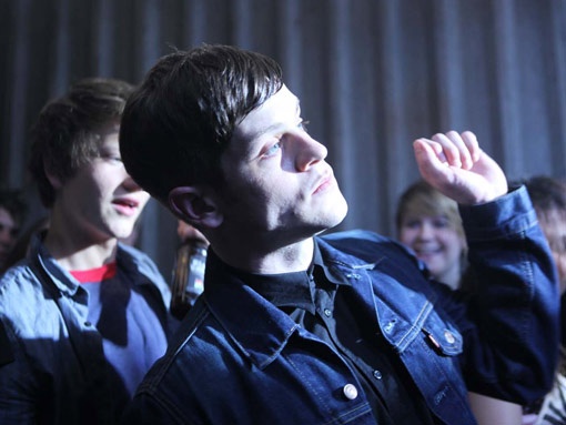 Fotoğraf Iwan Rheon