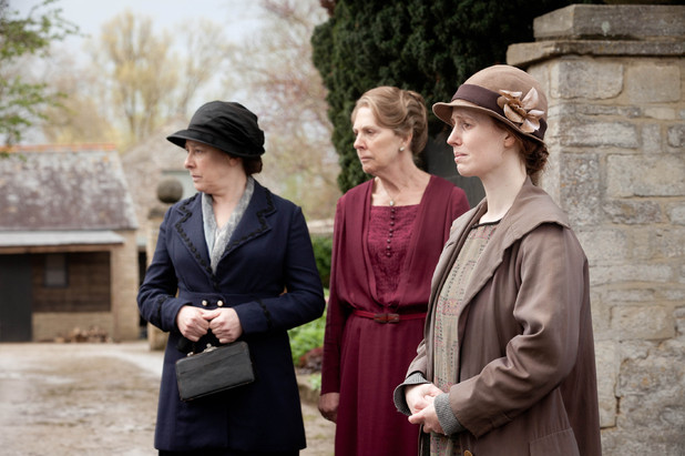 Downton Abbey : Fotoğraf Maggie Smith, Phyllis Logan, Amy Nuttall