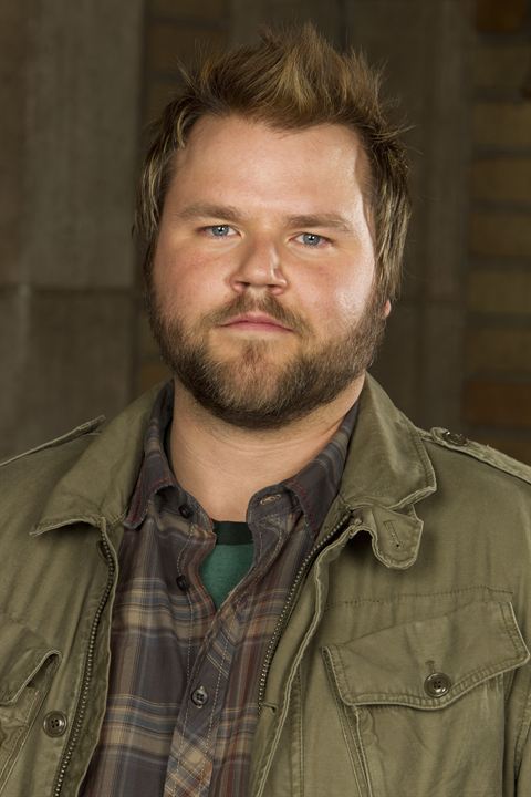 Fotoğraf Tyler Labine