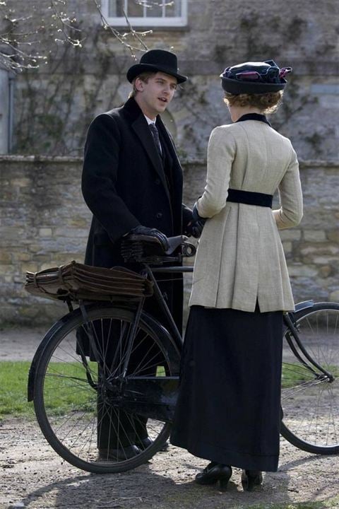 Fotoğraf Dan Stevens, Laura Carmichael