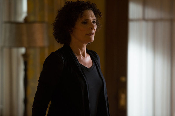 Grimm : Fotoğraf Mary Elizabeth Mastrantonio