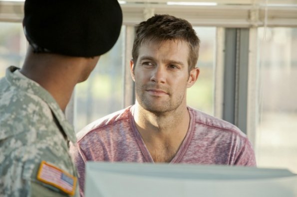 The Finder : Fotoğraf Geoff Stults