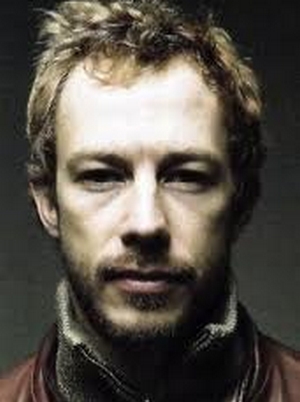 Afiş Kris Holden-Ried