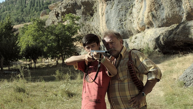 Tepenin Ardı : Fotoğraf