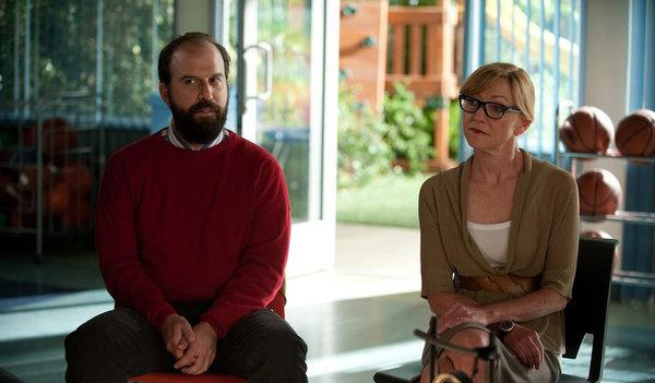 Go On : Fotoğraf Julie White, Brett Gelman