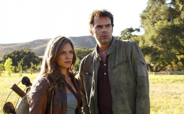 Revolution (2012) : Fotoğraf Tracy Spiridakos, Billy Burke