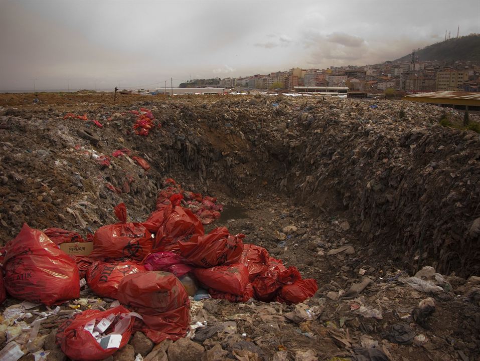 Cennetteki Çöplük : Fotoğraf