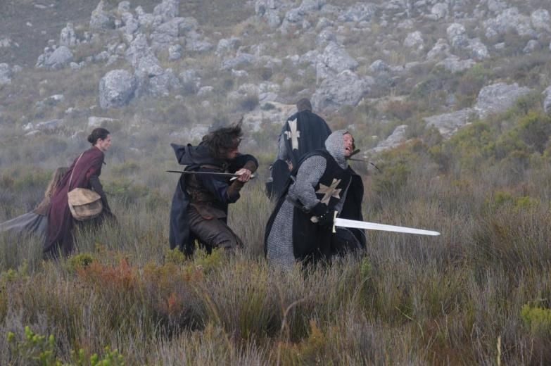 Fotoğraf Katie McGrath