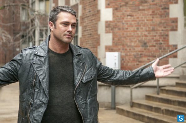 Chicago Fire : Fotoğraf Taylor Kinney