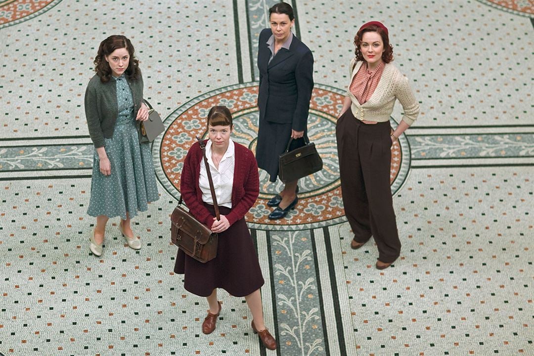 Fotoğraf Rachael Stirling, Julie Graham, Sophie Rundle, Anna Maxwell Martin